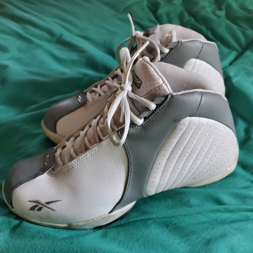 RBK "Above the Rim" basketball shoes 9.5